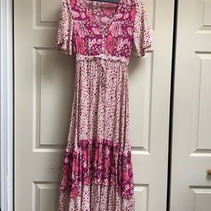 Beautiful summery dress. NOT from Spell.